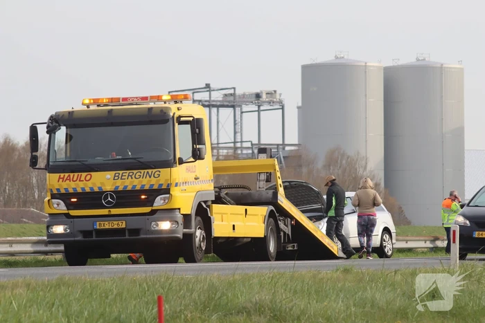 Omstanders voorkomen erger bij autobrand