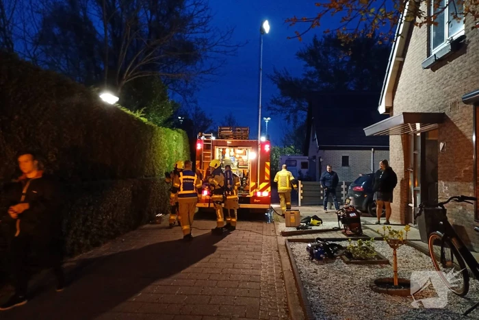 Brand in schoorsteen van woning