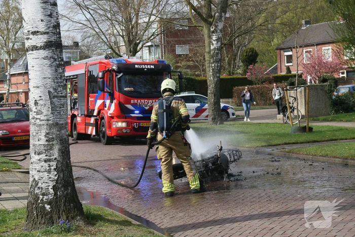 Motor gaat in vlammen op