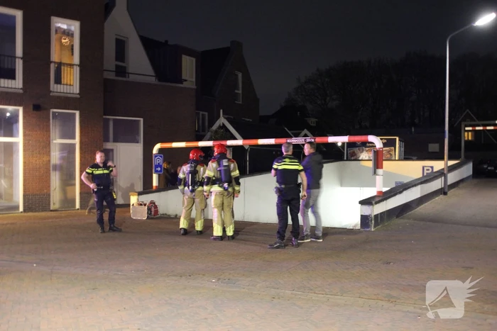 Parkeergarage vol rook na brand