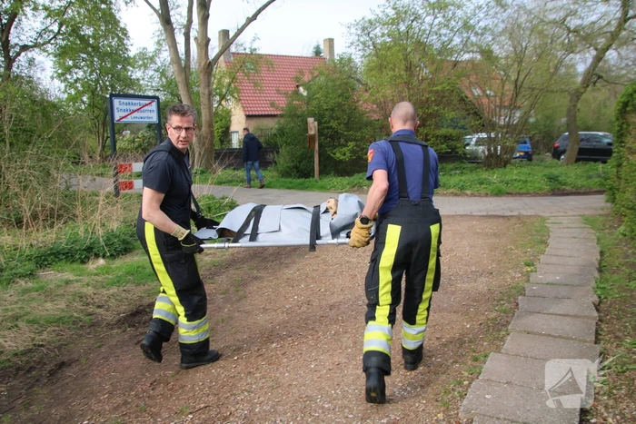 Ree door brandweer gered uit schiphuis