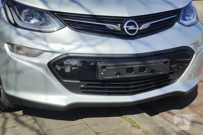 Fietser aangereden door auto