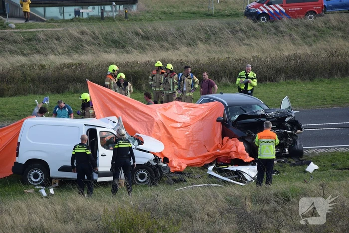 Dode en zwaar gewonde bij ernstig ongeluk