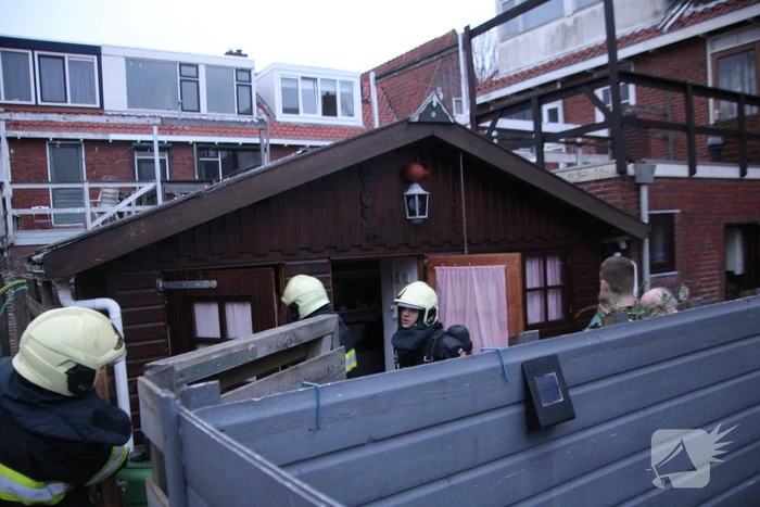 Brand in schuur achter woning