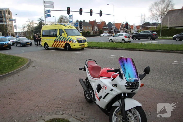 Fietser gewond bij botsing met motor
