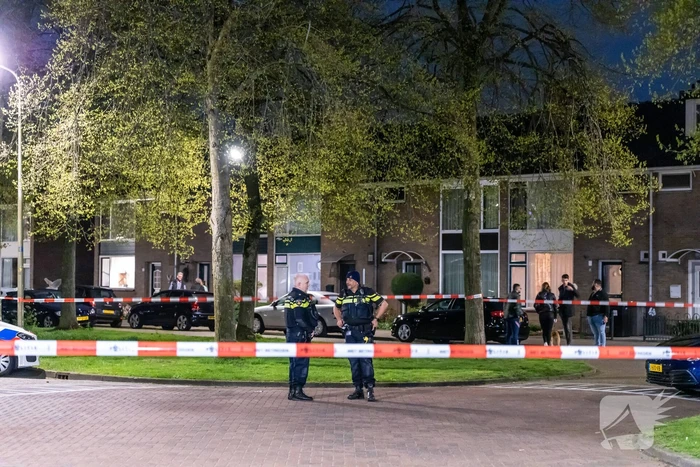 Politie lost schoten na vermoedelijke woninginbraak