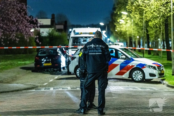 Politie lost schoten na vermoedelijke woninginbraak