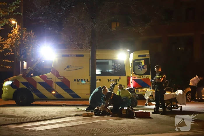 Scooterrijder komt hard ten val