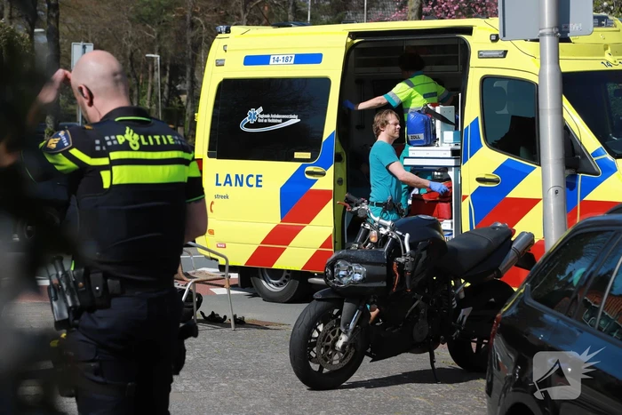 Motorrijder gewond bij botsing