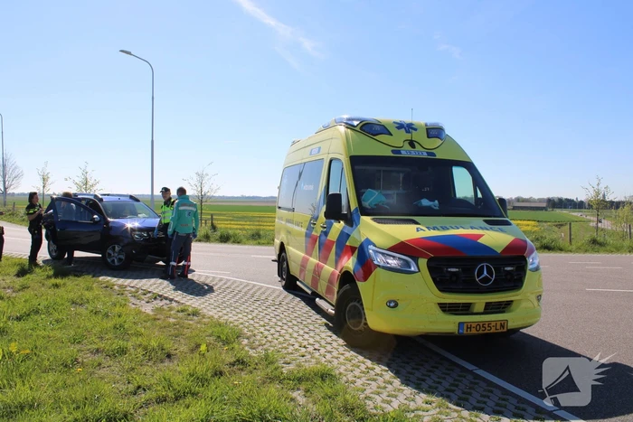 Schade bij frontale botsing op kruising