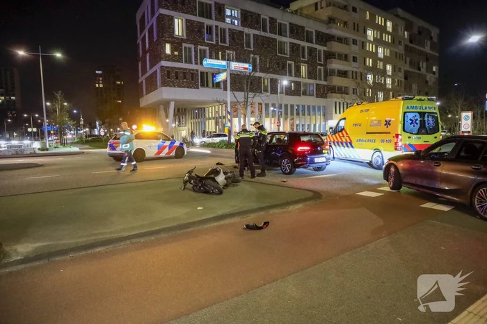 Scooterrijder gewond bij aanrijding op kruising voor Amerena