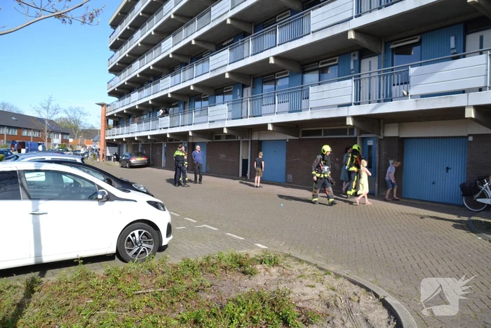 Brandweer onderzoekt benzinelucht in berging