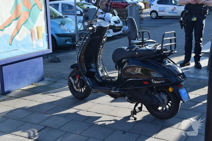 Scooterrijder aangereden door auto