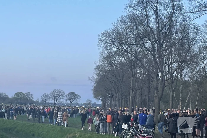 Grote drukte bij paasvuur