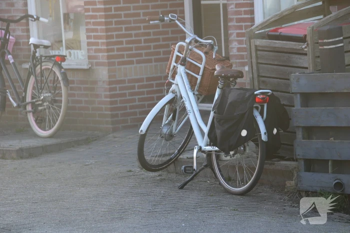 Fietser gewond bij botsing met bestelbus
