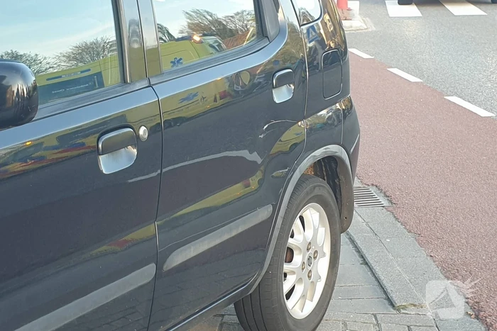 Persoon op scootmobiel aangereden door auto