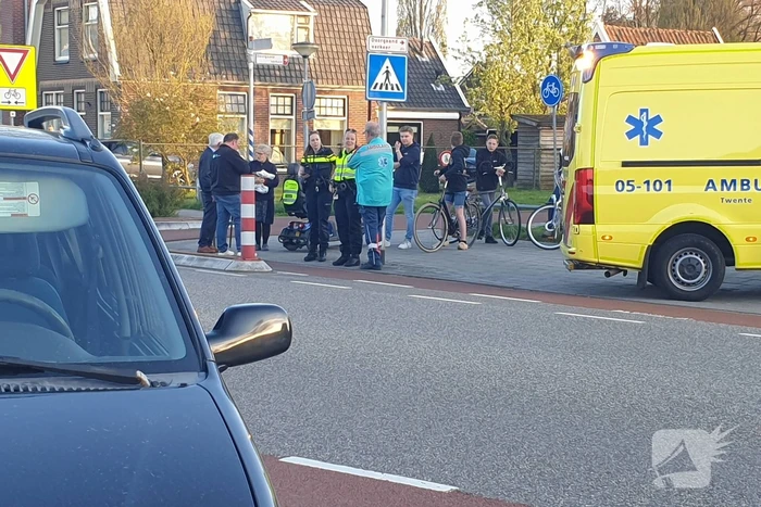 Persoon op scootmobiel aangereden door auto