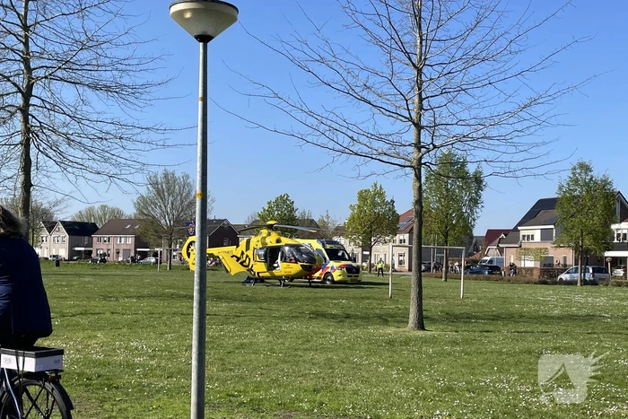 Veel bekijks bij inzet Duitse traumahelikopter