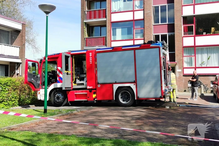 Brand op eerste verdieping van flatgebouw