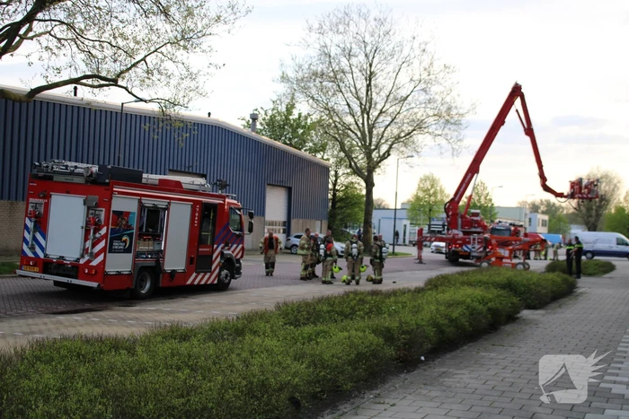Grote brand in bedrijfspand