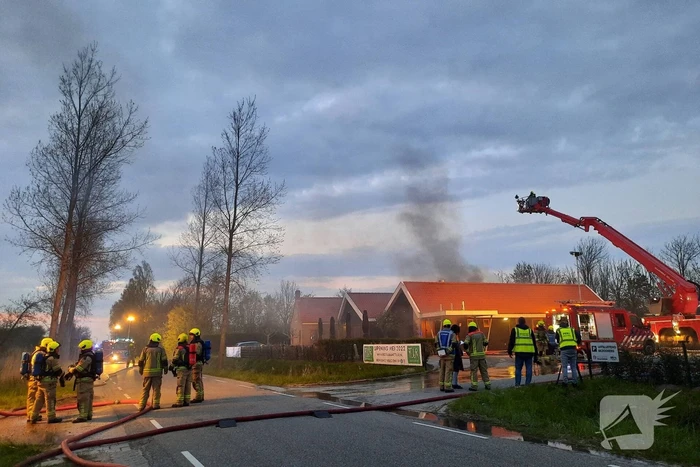 Enorme rookwolken bij brand in voormalig restaurant Wok van Walcheren
