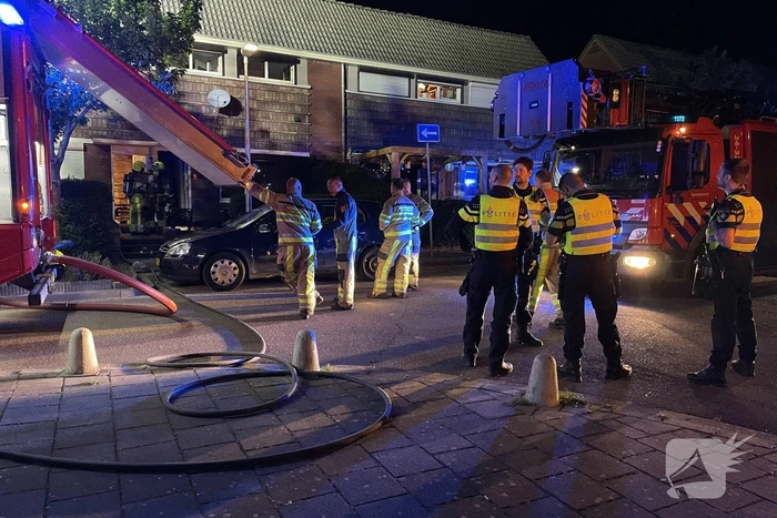 Meerdere woningen ontruimd bij uitslaande brand