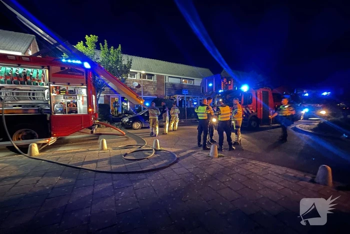 Meerdere woningen ontruimd bij uitslaande brand