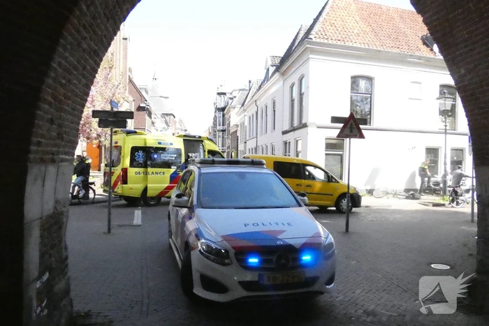 Fietser gewond bij botsing met auto