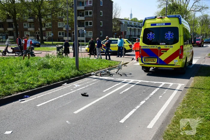 Fietser geschept en raakt ernstig gewond