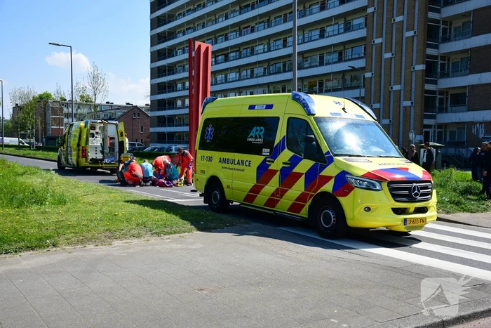 Fietser geschept en raakt ernstig gewond