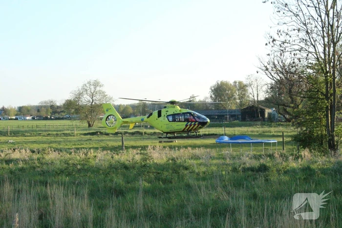 Zwaargewonde na botsing tussen brommer en auto