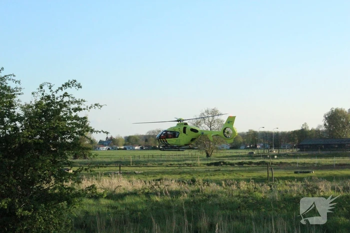 Zwaargewonde na botsing tussen brommer en auto