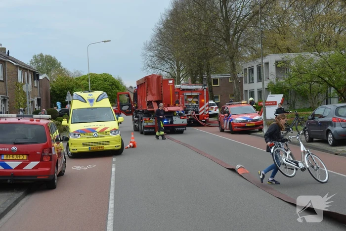 Grote uitslaande brand in appartement zorgcomplex