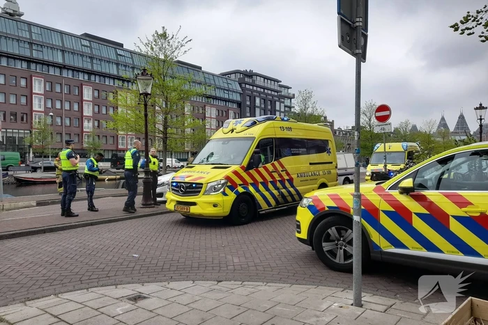 Persoon overleden na te water raken in vaart Boerenwetering