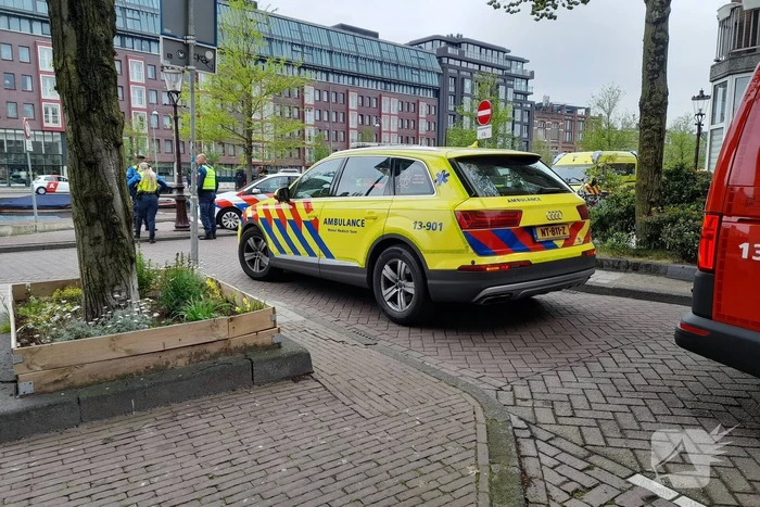 Persoon overleden na te water raken in vaart Boerenwetering