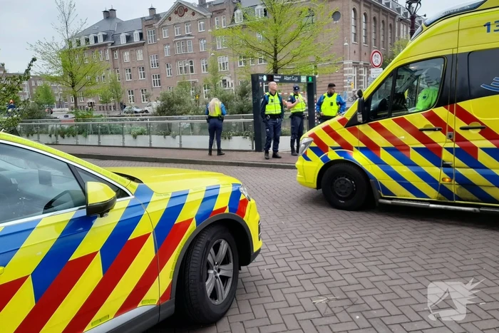 Persoon overleden na te water raken in vaart Boerenwetering