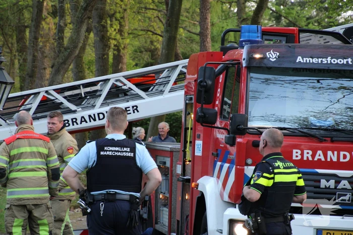 Brand in schoorsteen van woning
