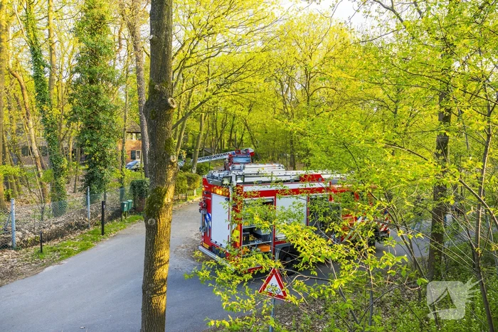 Brand in schoorsteen van woning