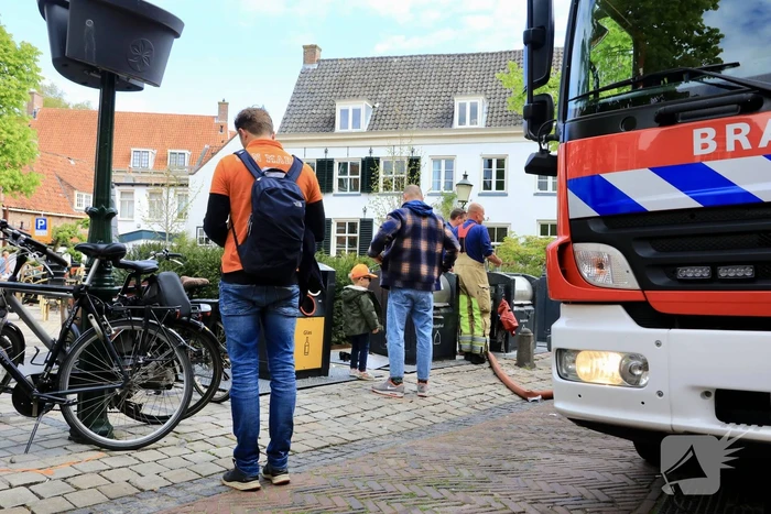 Brand in ondergrondse restafval container