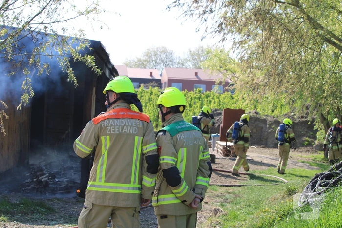 Brandweer ingezet bij schuurbrand