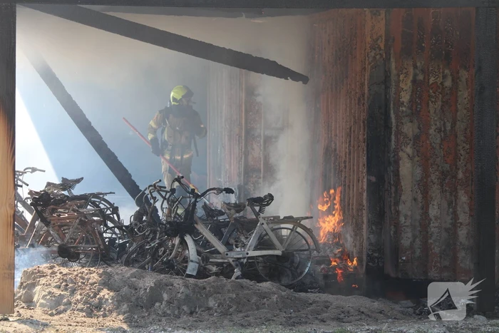 Brandweer ingezet bij schuurbrand