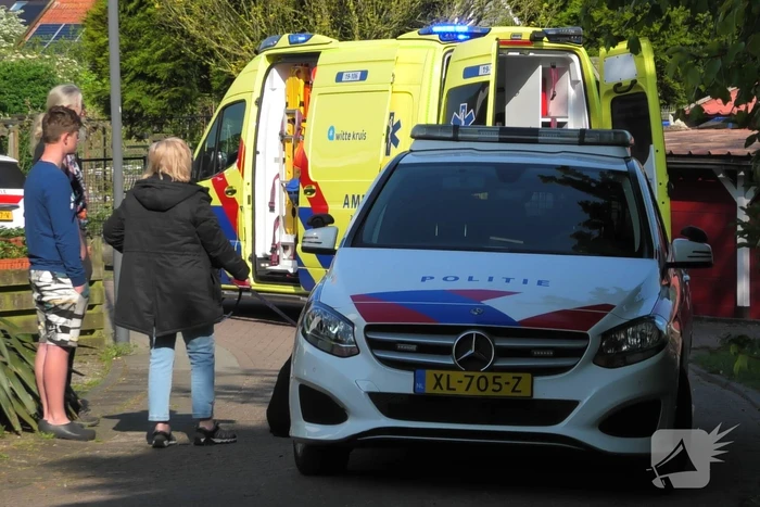 Traumahelikopter landt in weiland