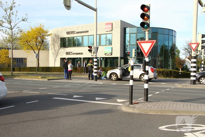 Omstanders schieten te hulp bij ongeval
