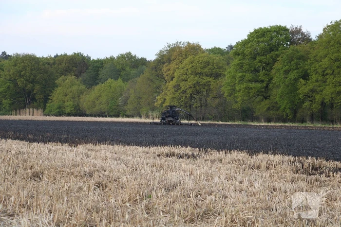 Graanveld grootdeel verwoest vanwege brand