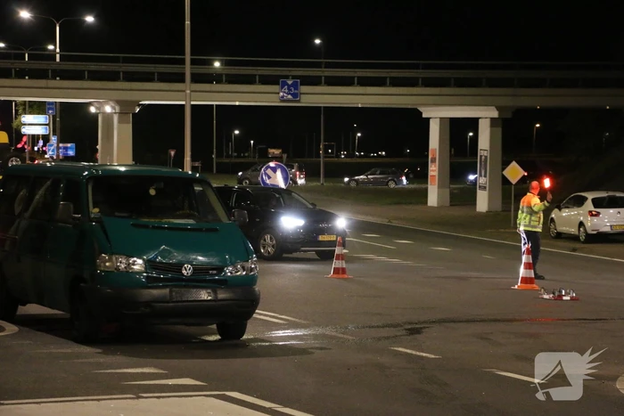 Flinke schade na aanrijding met politieauto