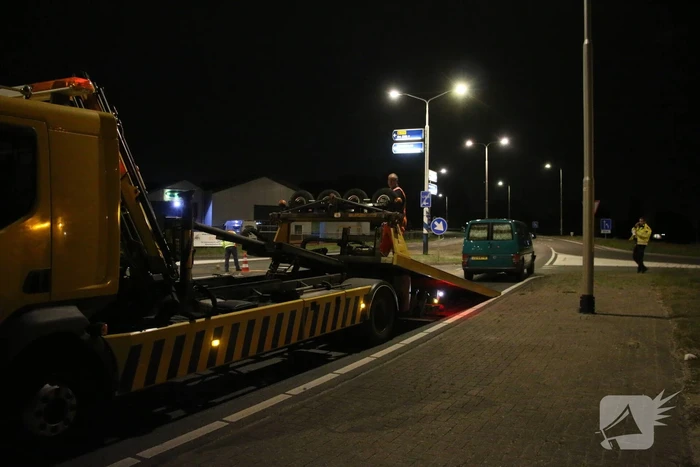 Flinke schade na aanrijding met politieauto