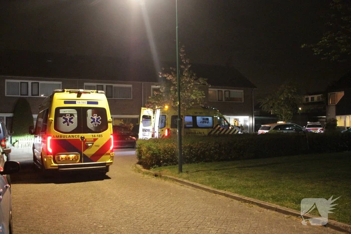 Traumahelikopter landt voor incident in woning