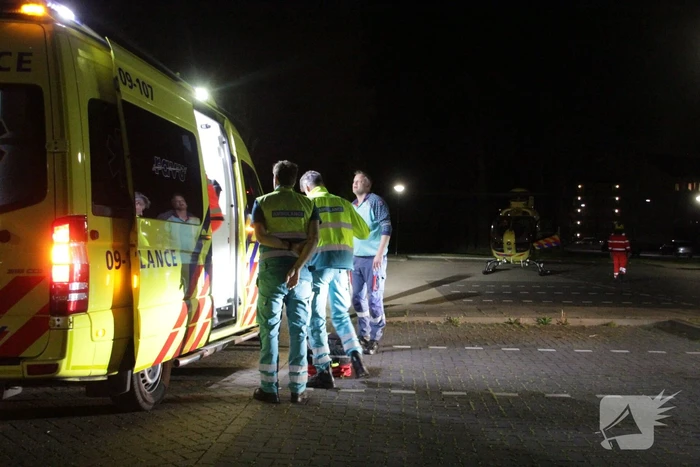 Traumahelikopter landt voor incident in woning