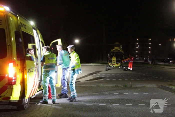 Traumahelikopter landt voor incident in woning