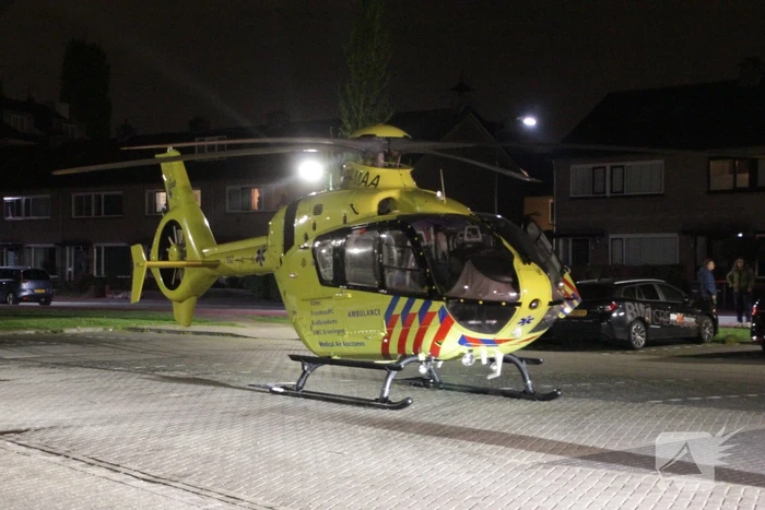 Traumahelikopter landt voor incident in woning
